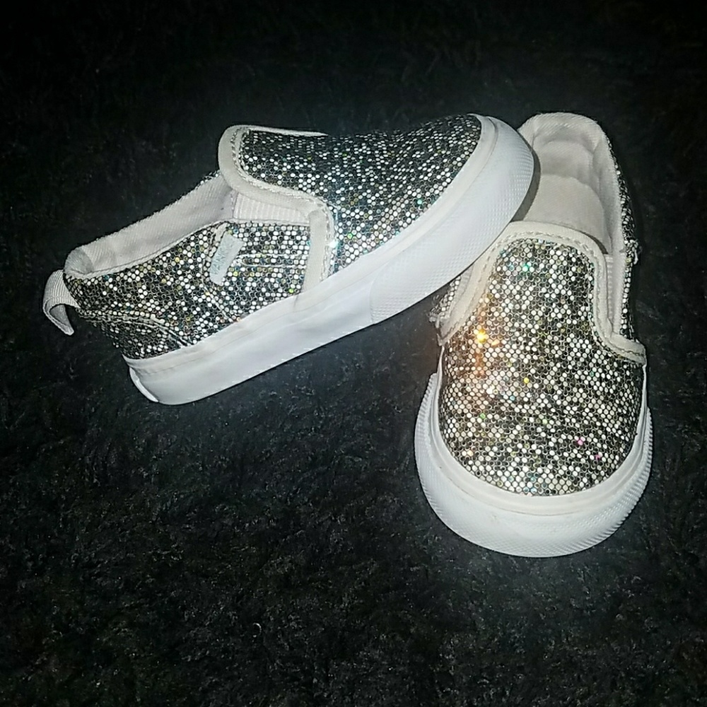 Vans size 4